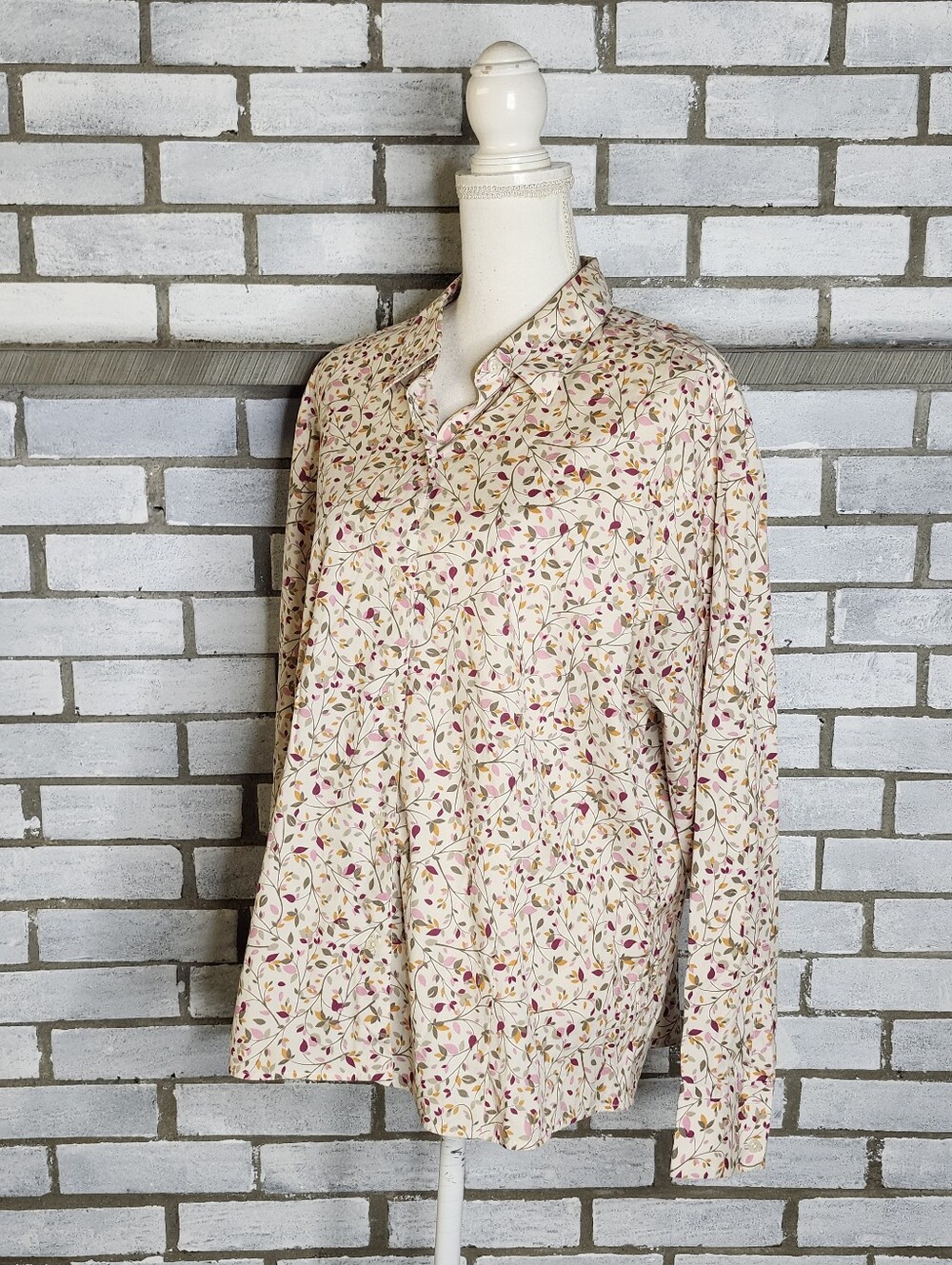 Eddie Bauer Women's Long Sleeve Button Up Floral Blouse Size XXL Multicolor
